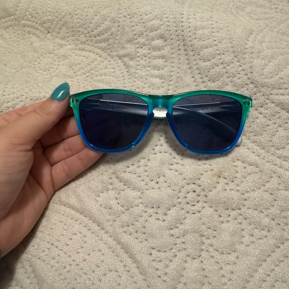 Oakley Green and Blue Sunglasses (unisex!!)